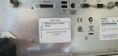 Анализатор спектра Tektronix RSA 6120A